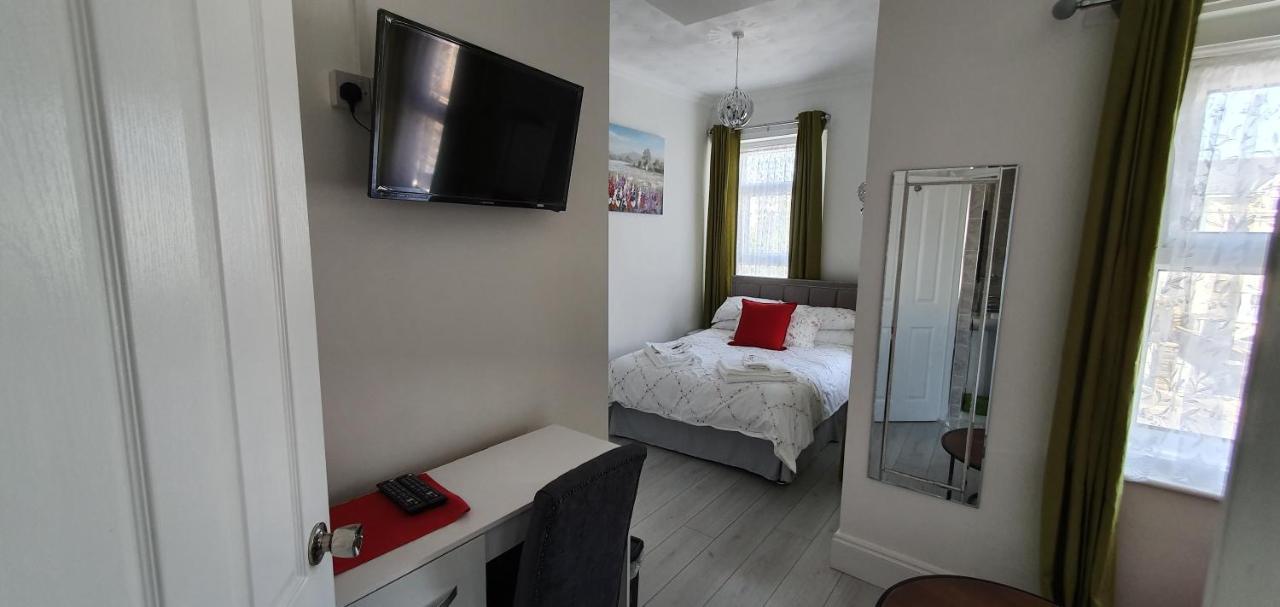 Holly Lodge Уестън сюпър Меър Стая снимка
