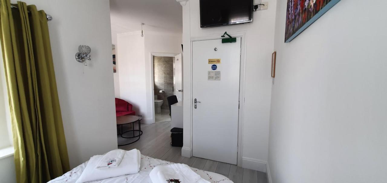 Holly Lodge Уестън сюпър Меър Стая снимка
